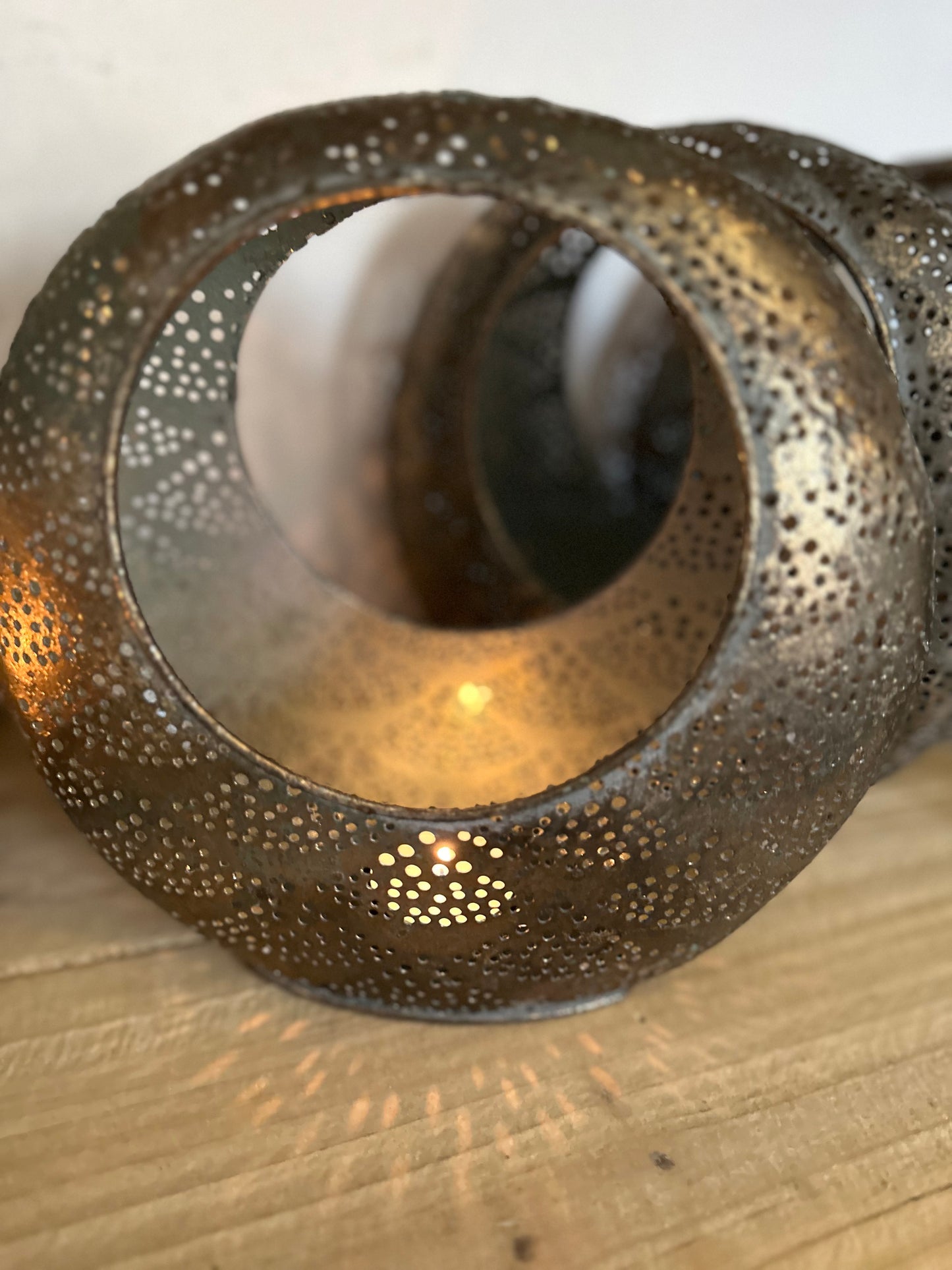 Gold Metal Round Candle Holder