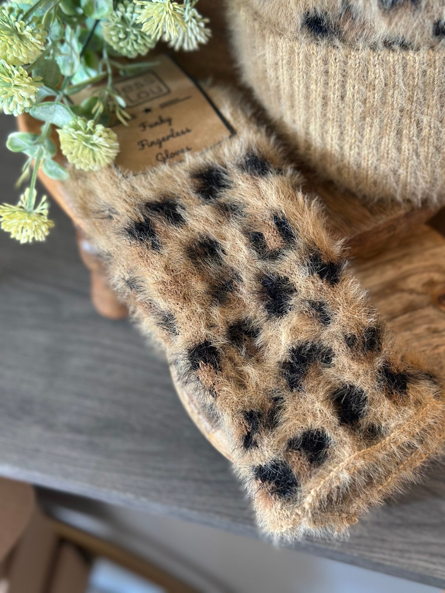Jess & Lou Leopard Style Fingerless Gloves