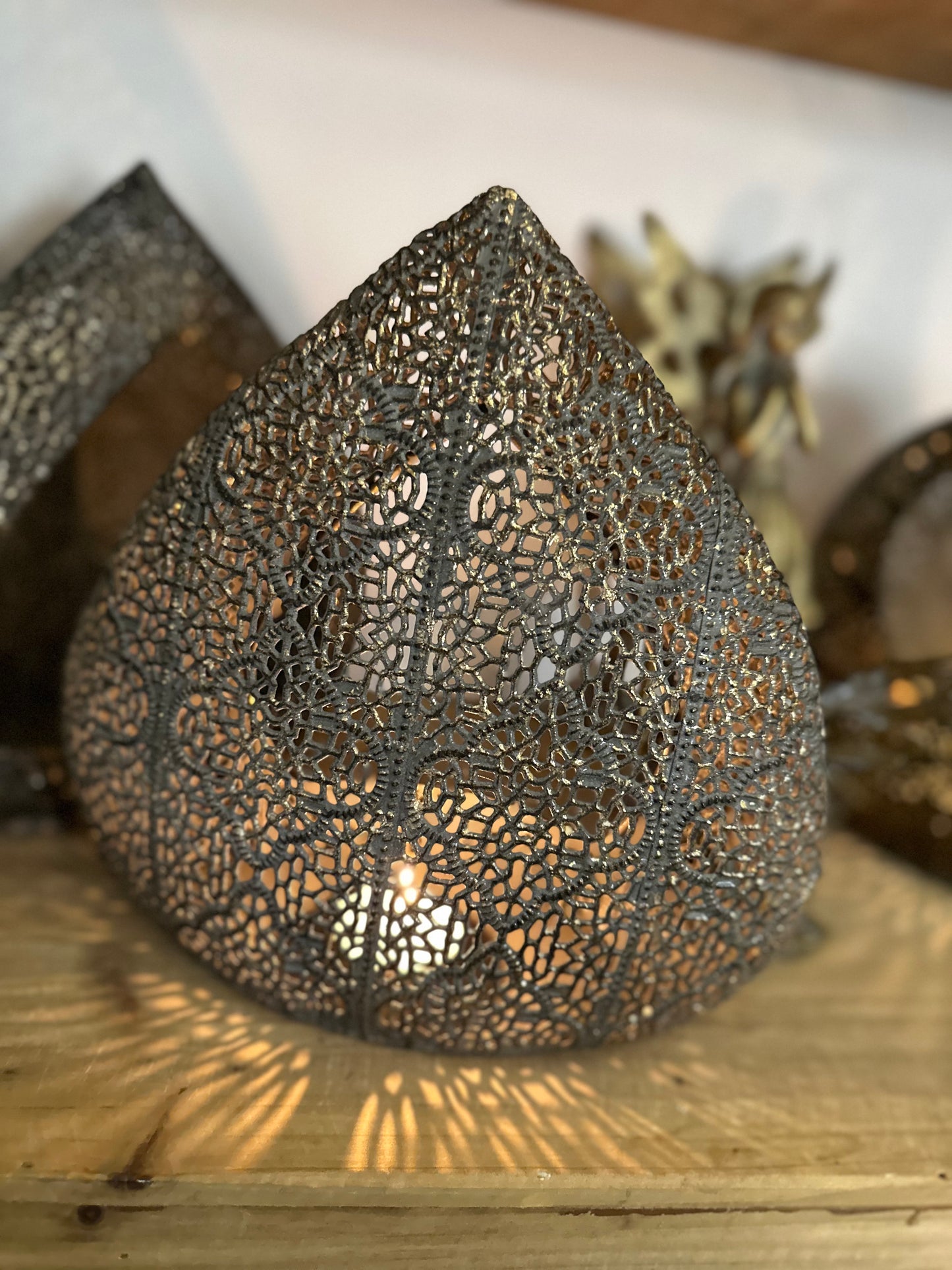 Gold Metal Fretwork Tealight Holder