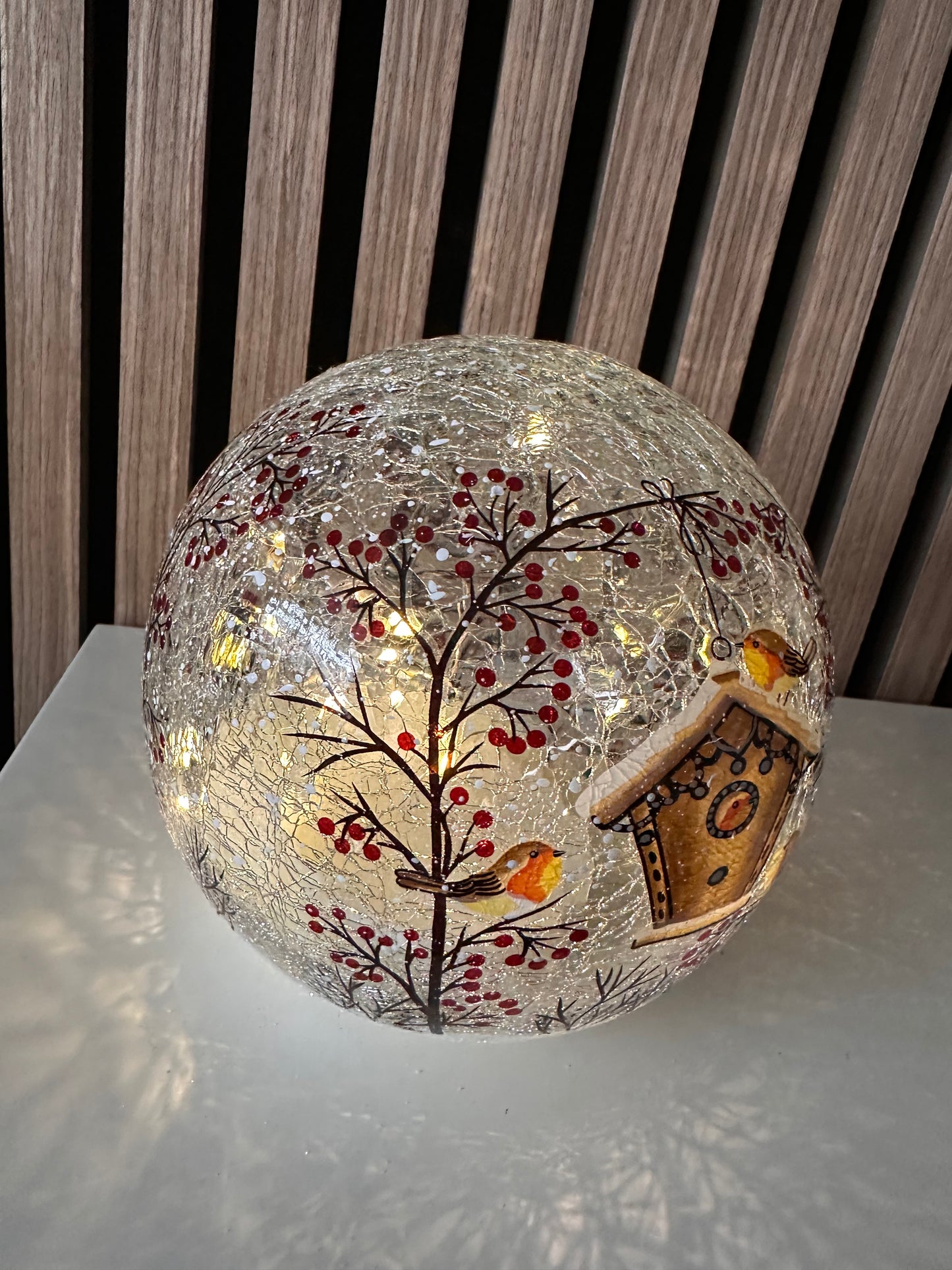 Robin Led Crackle Ball 14cm