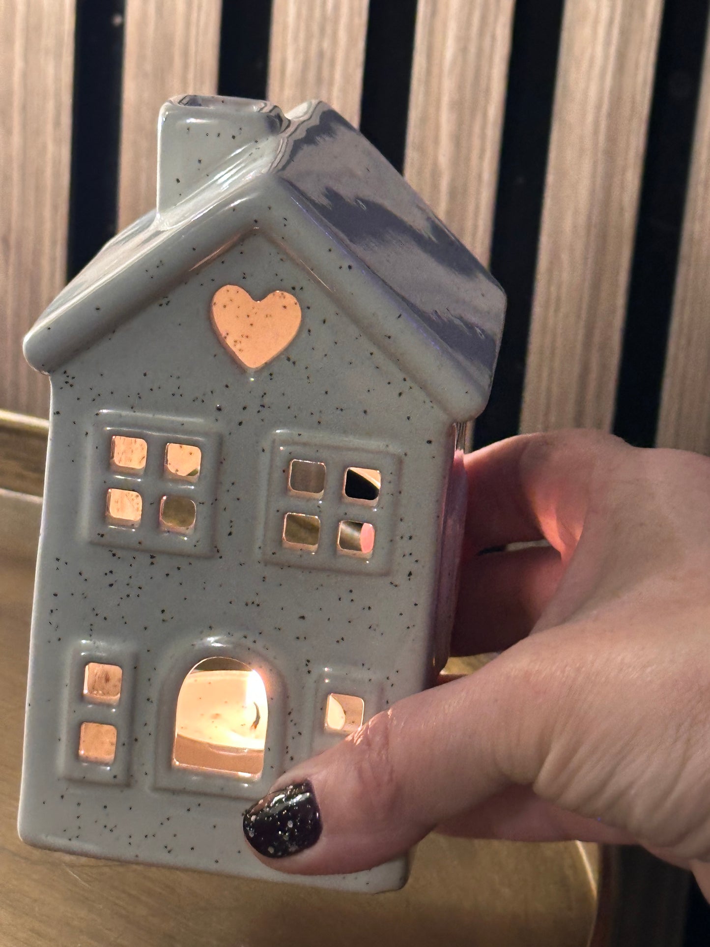 Speckled Heart Tealight House