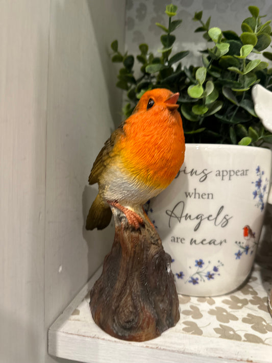Sensor Tweeting Standing Robin