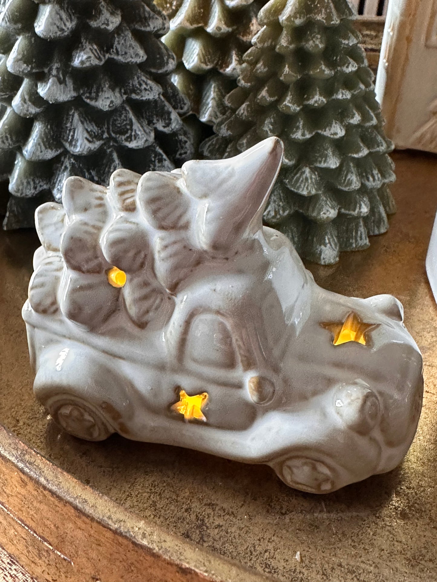Ceramic light up truck with tree