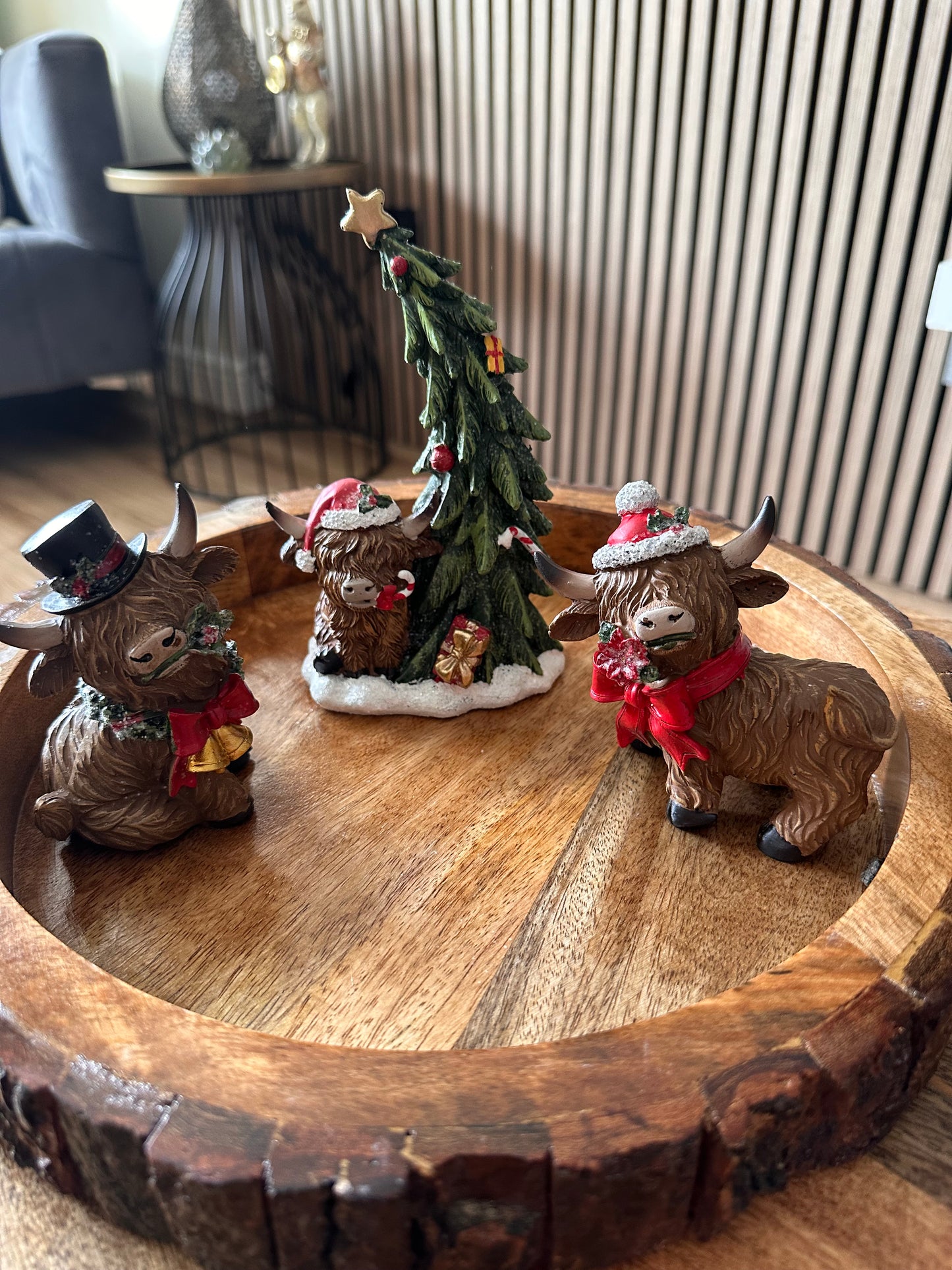 Decorative Highland Cow with Christmas Tree