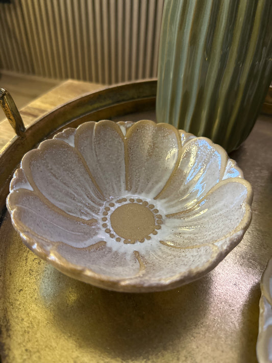 Stoneware Bowl 15.9cm - White Flower - Dishwasher Safe