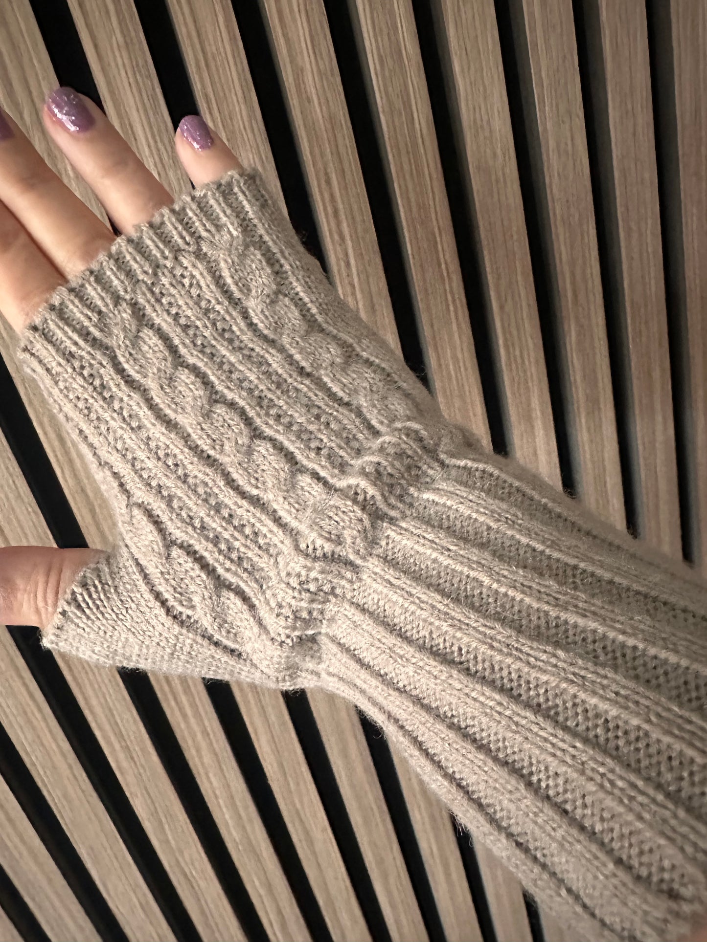 Jess & Lou Cable Knit Fingerless Gloves ~ 5 Colours