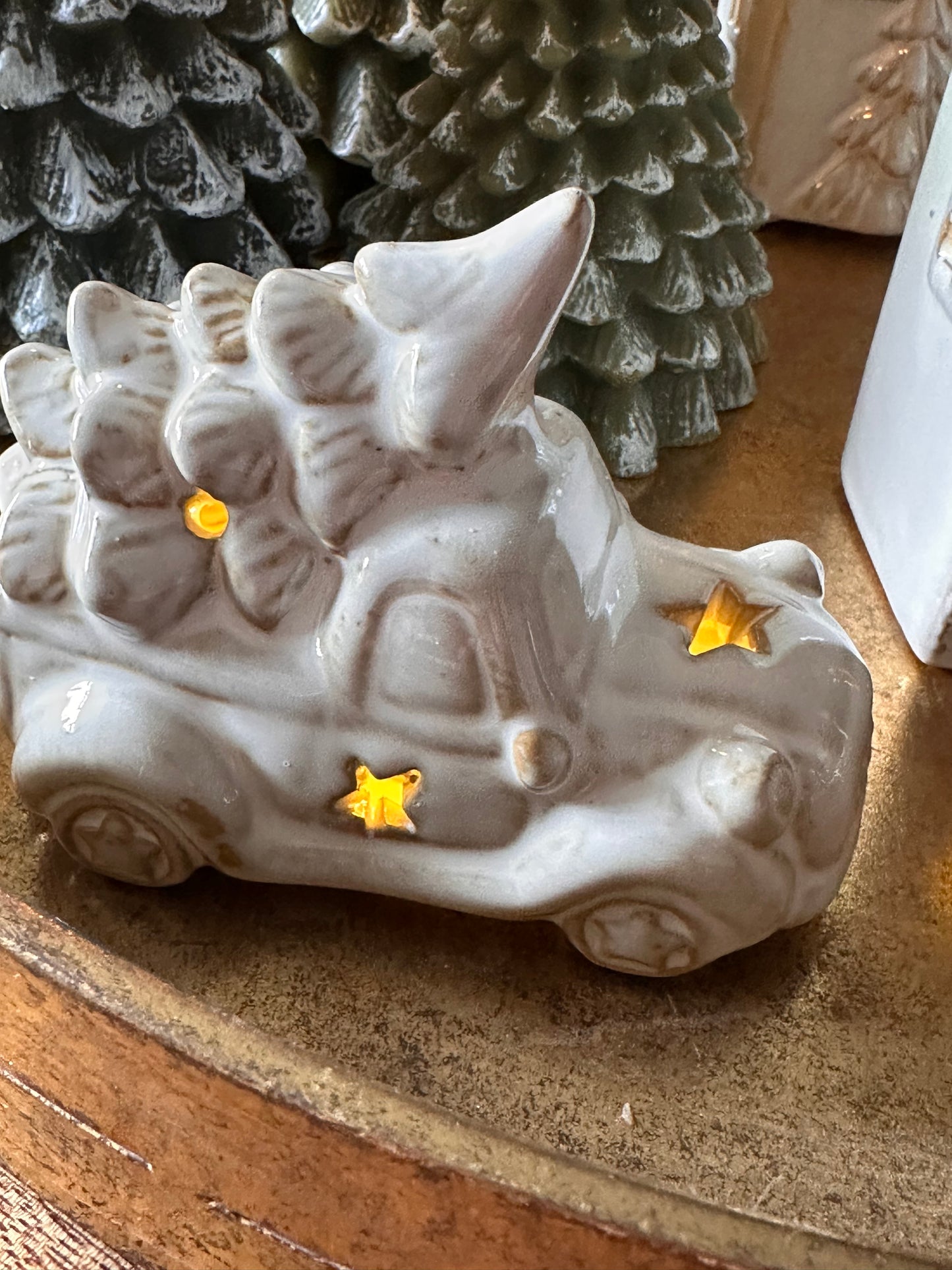 Ceramic light up truck with tree
