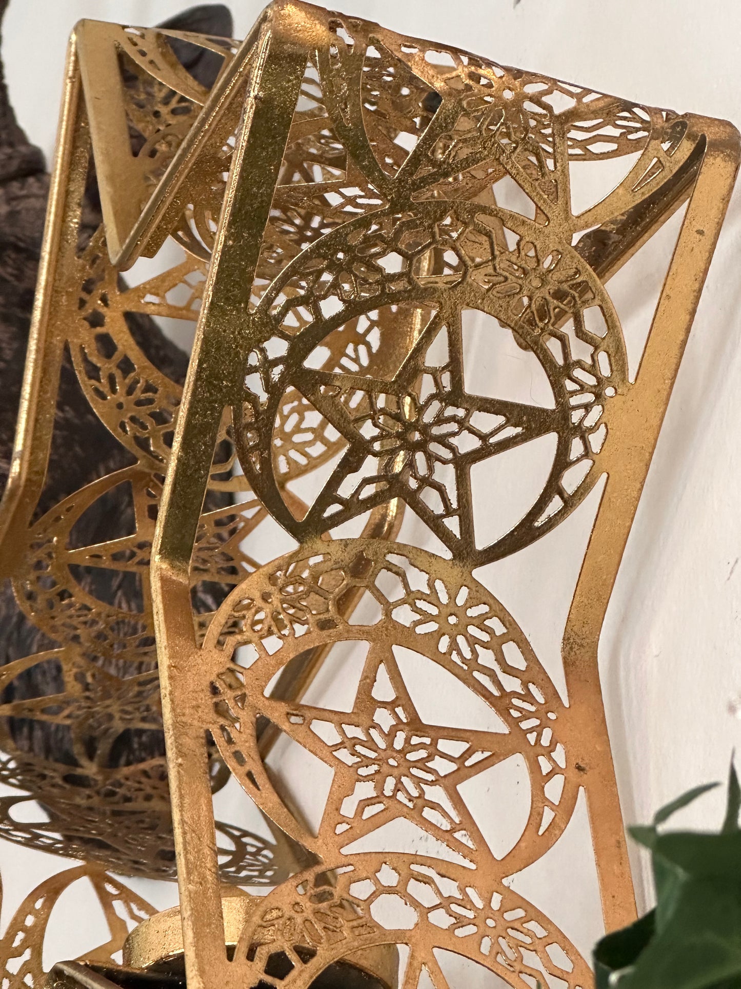 Gold Metal Star Decorative Tealight Holder