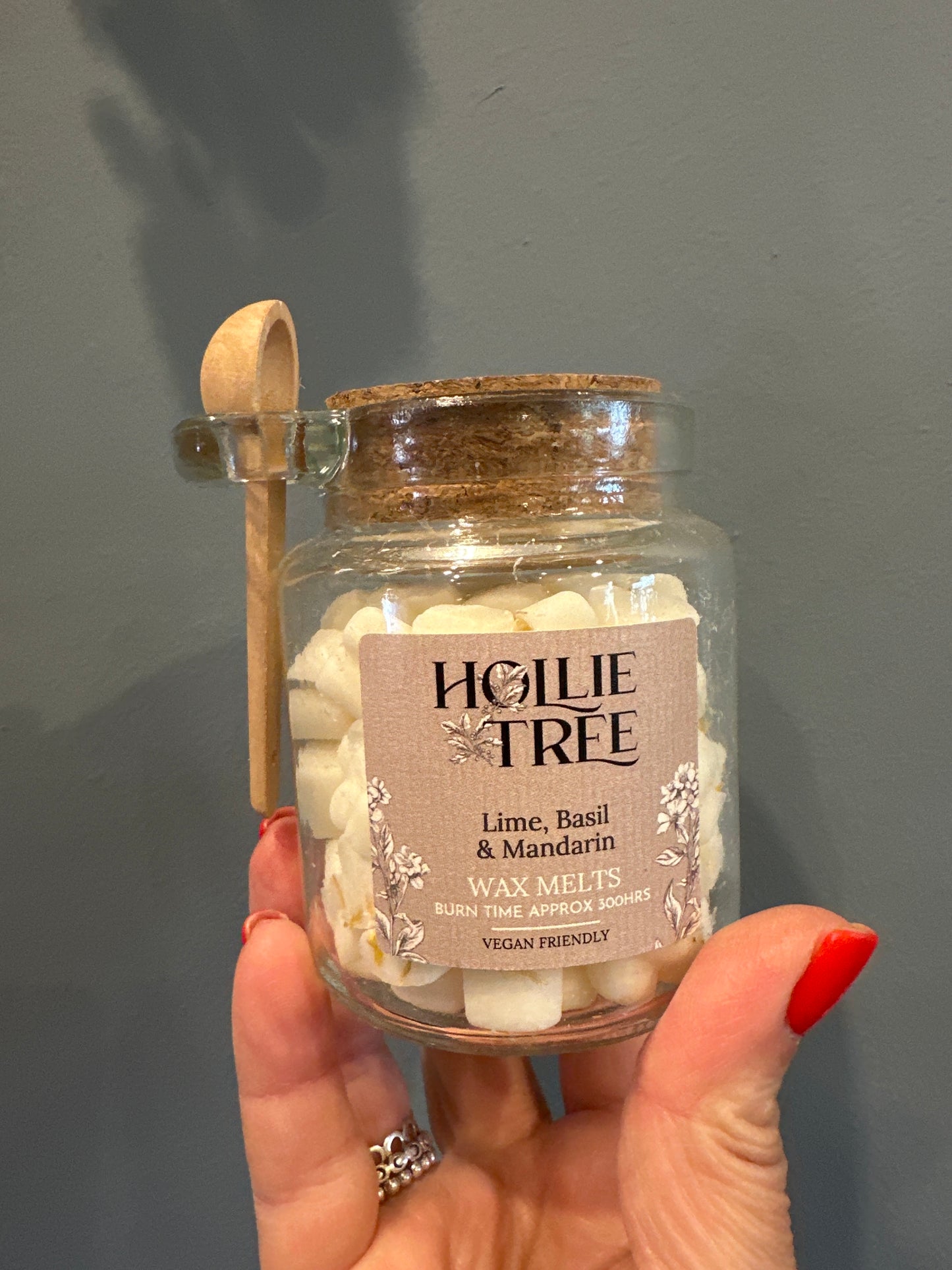 Hollie Tree Melting Wax Pot Melts ~ Burn Time of around 300Hrs