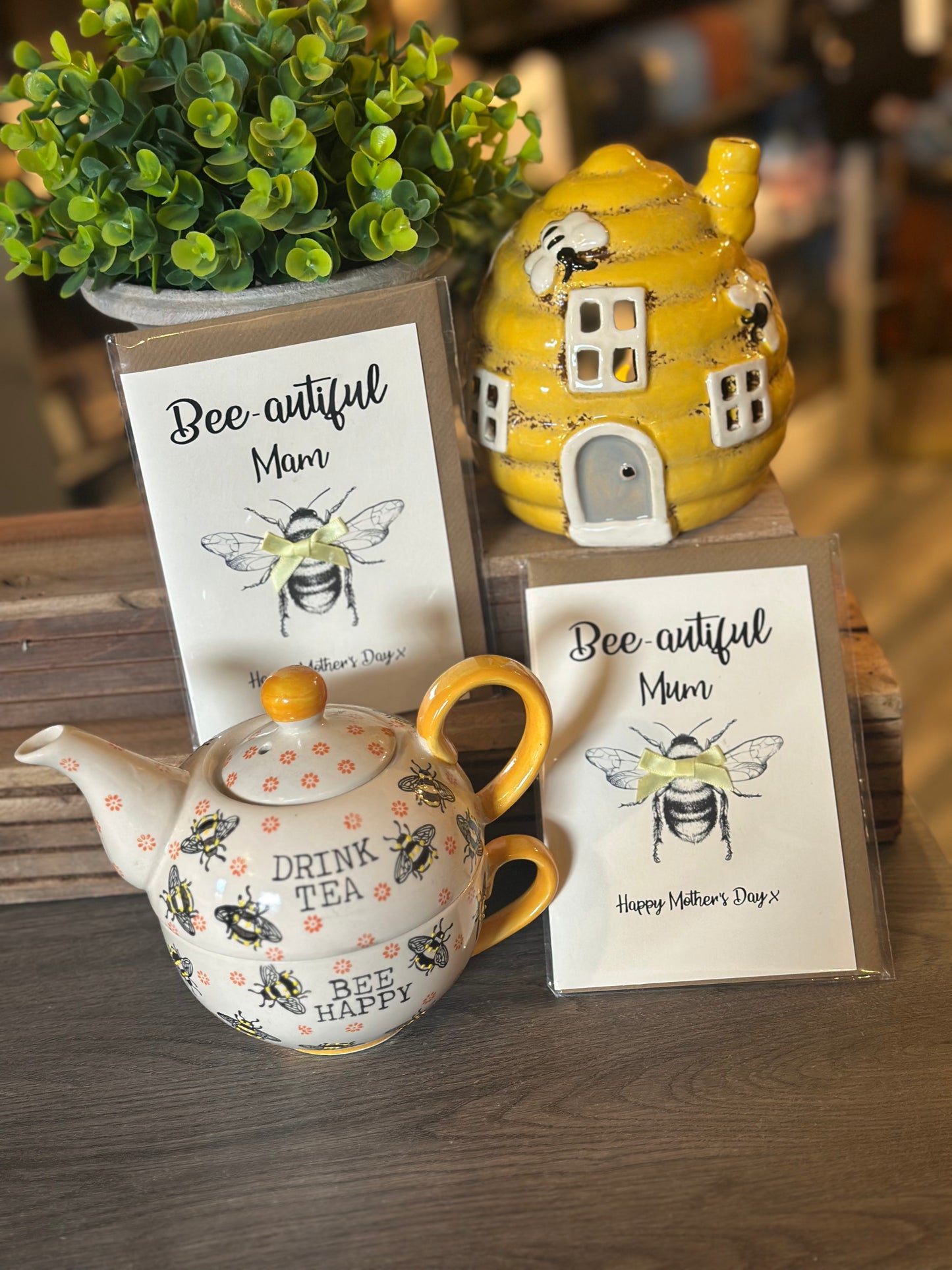Ceramic Bee Tea For One Teapot